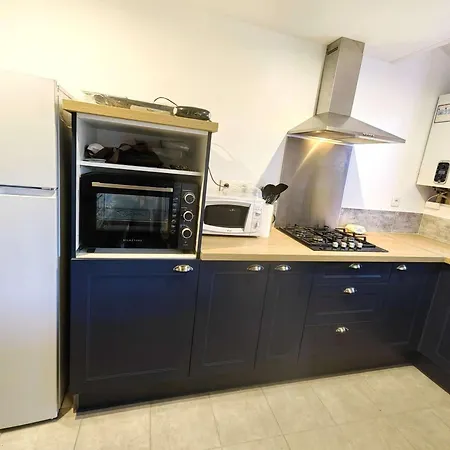 Mitoyenne Avec Piscine Et Parking Pour 4 Personnes - Fr-1-607-189 Сasa de vacaciones *