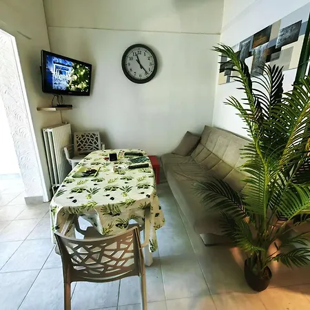 Mitoyenne Avec Piscine Et Parking Pour 4 Personnes - Fr-1-607-189 Agde